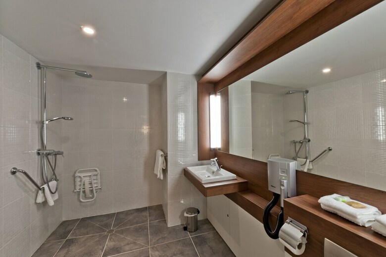 Hotel Campanile Lyon Sud - Confluence - Oullins