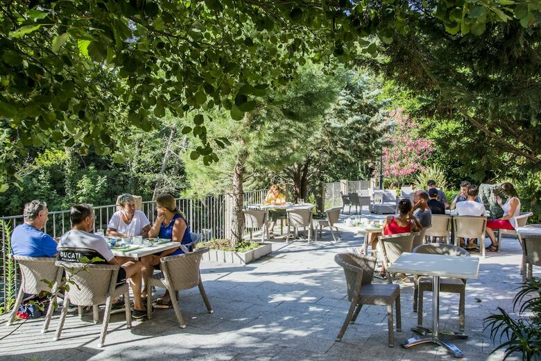 Hotel Les Jardins de La Glaciere