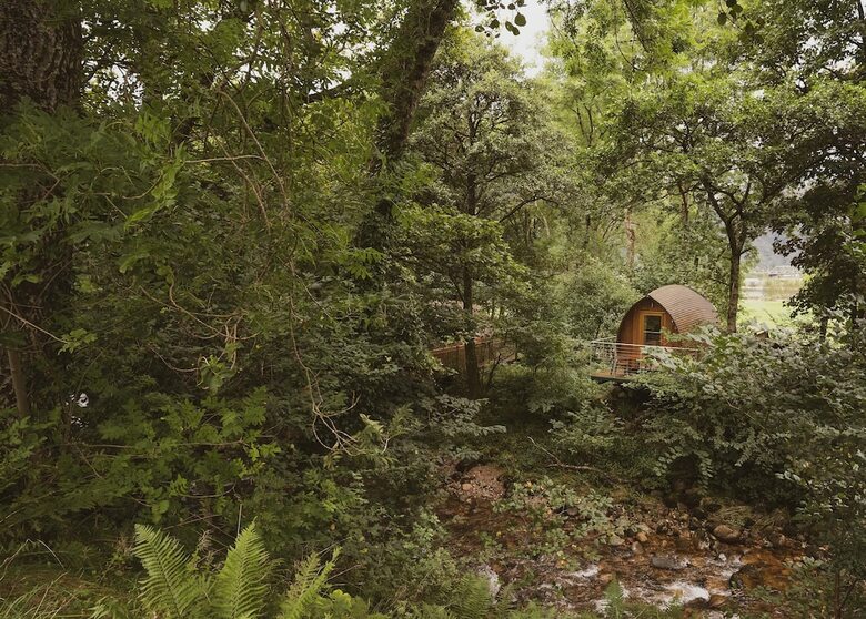 Riverbeds Lodges With Hot Tubs