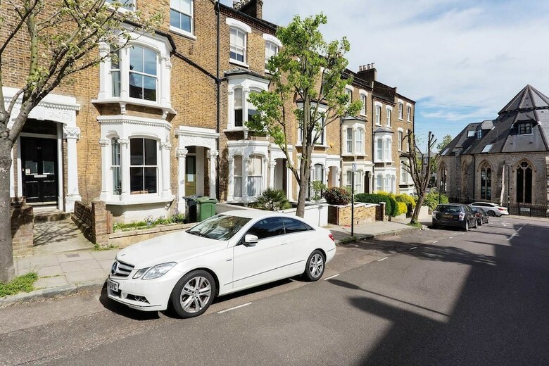 Veeve - Highgate Retreat