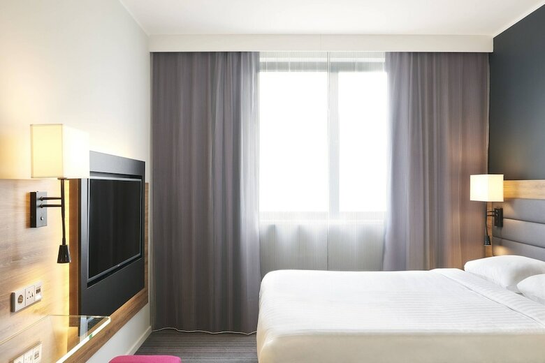 Hotel Moxy Aberdeen Airport