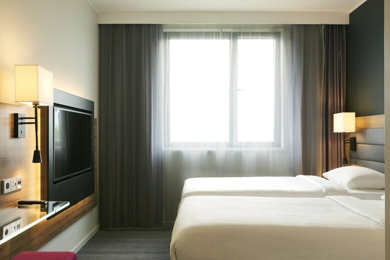 Hotel Moxy Aberdeen Airport