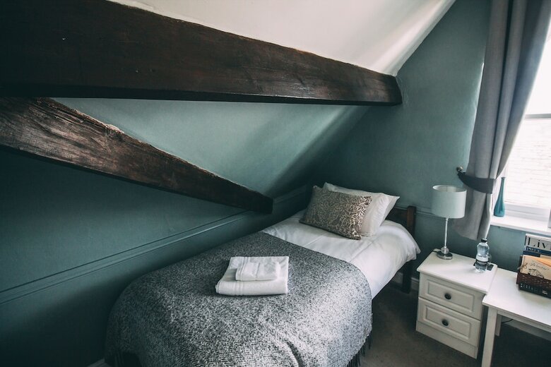 Weavers Guest House