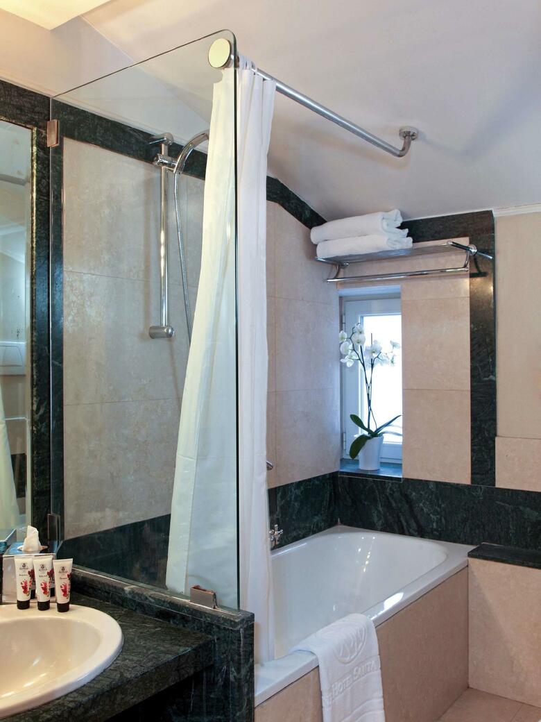 Hotel Grand Santa Lucia