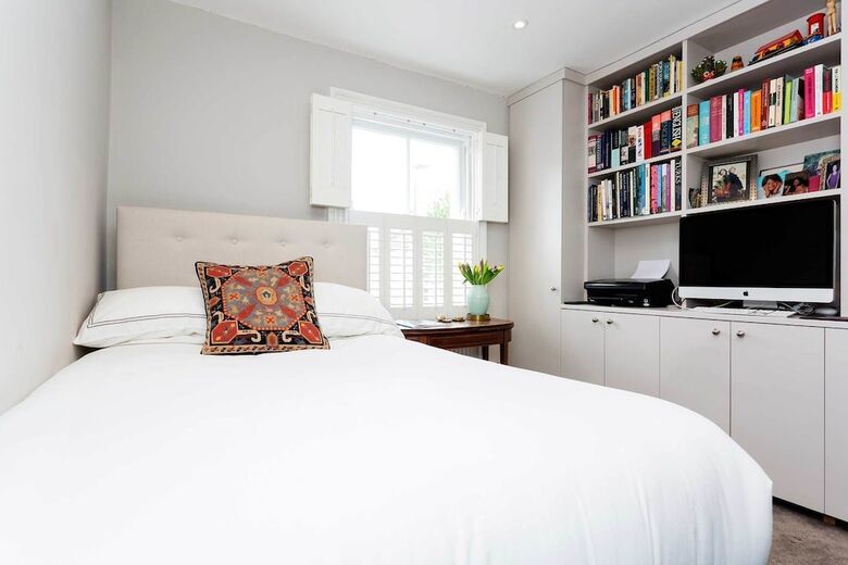 Battersea Retreat