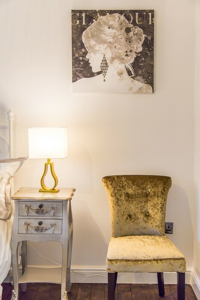 Luxury London Apartment 5-double Rooms