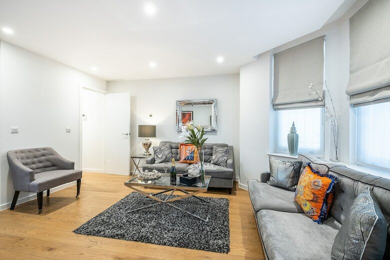 Lak Serviced Apartments