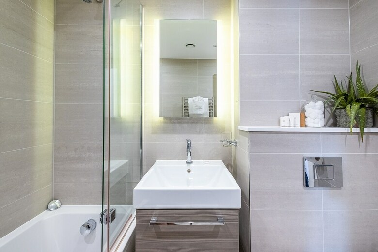 Lak Serviced Apartments