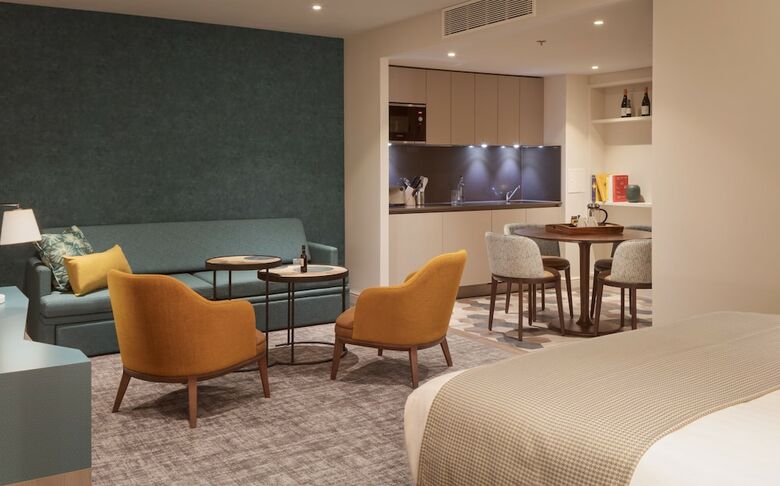 Aparthotel Staybridge Suites London Heathrow - Bath Road