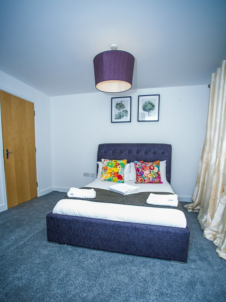 Superior 2 Bedroom Apartments