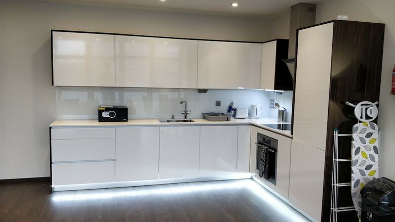 Apartamentos Access Tower Hill