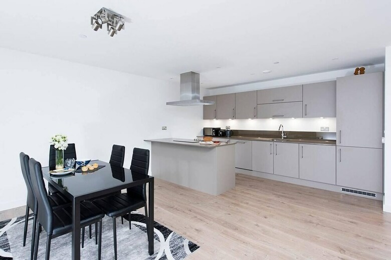 Stunning Contemporary 2br Apartment!