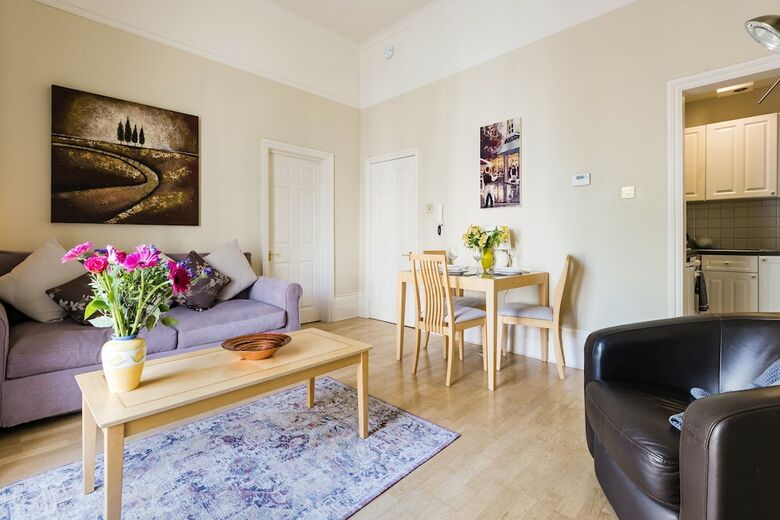 Apartamentos Charming Victoria Home Close To Buckingham Palace