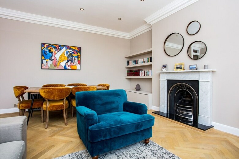 Bright, Vibrant 1 Bd Apartment In Sth Hampstead!