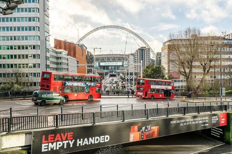 Apartamentos New Stunning 3 Bedroom House Centre Wembley