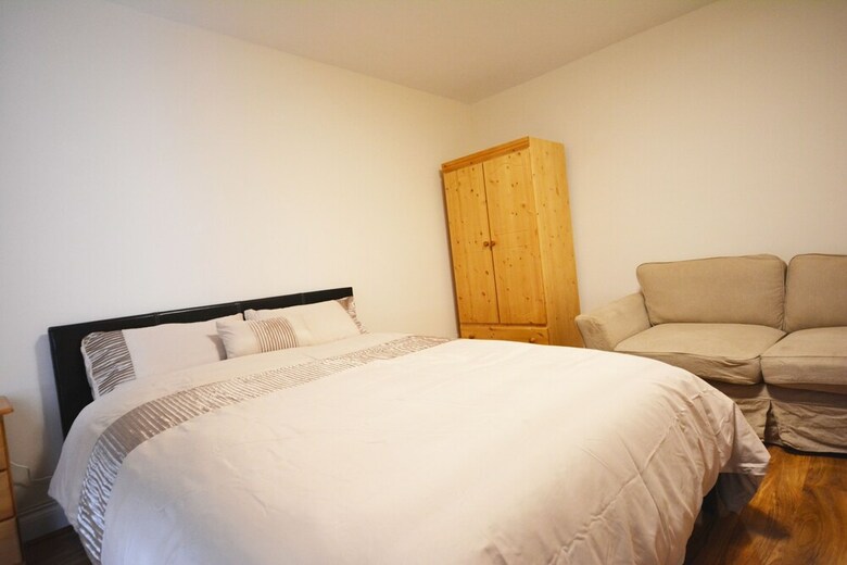 London Luxury 7 Bedroom Holiday Let