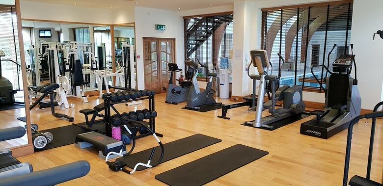 Rowton Hall Hotel And Spa