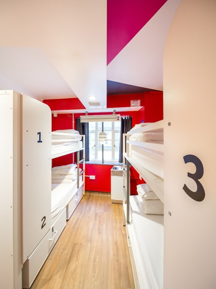 Hostal Generator London