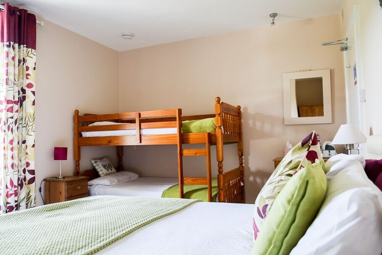 Bed & Breakfast Elberry Farm