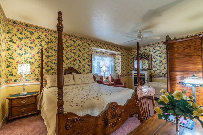 Apples Bed & Breakfast