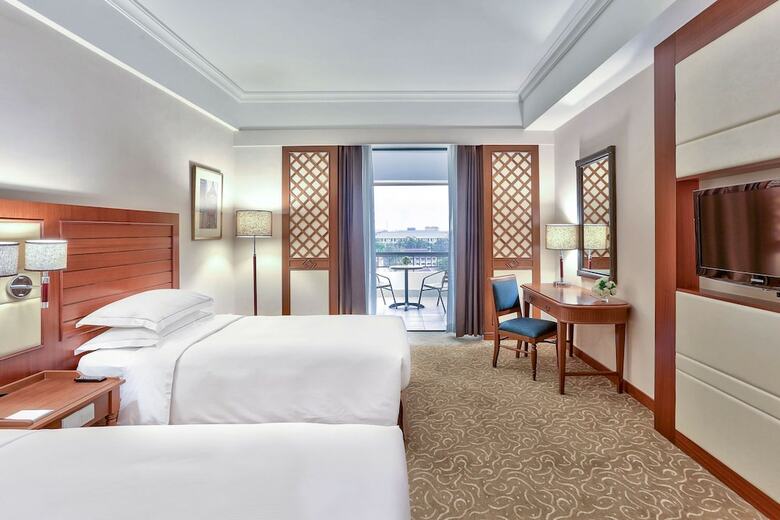 Sedona Hotel Mandalay