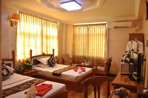 Golden City Crown Hotel