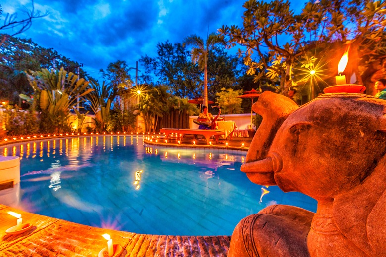 The Hotel By The Red Canal