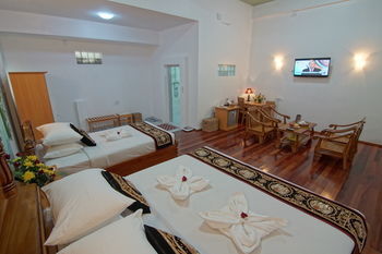 Hotel Mandalay