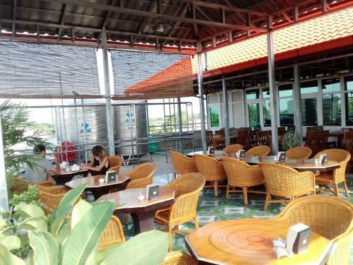 Golden Dream Hotel