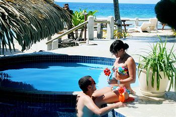 Hotel Club Raro Resort