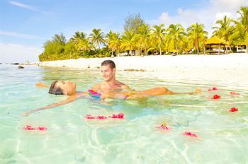 Hotel Crown Beach Resort & Spa
