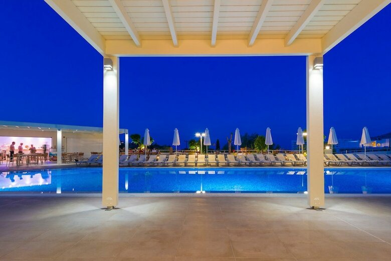 Lindos White Hotel & Suites