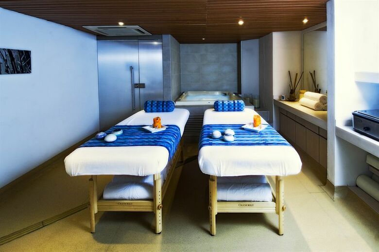 Hotel Zuana Beach Resort