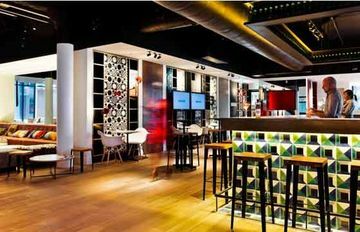 Hotel Qt Gold Coast