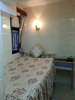 Hostal Garden Guest House
