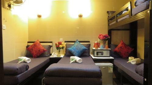 Hostal Day And Night Hotel