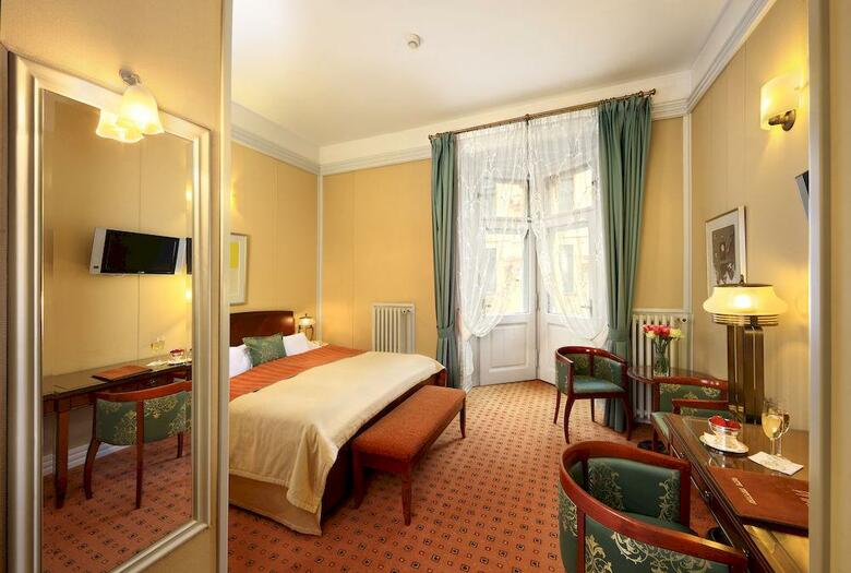 Hotel Paris Prague