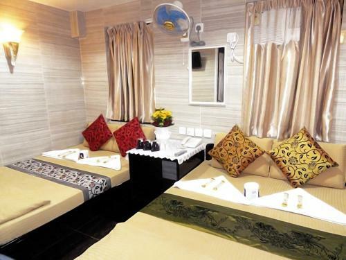 Hostal Days Hotel