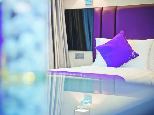 The Bauhinia Hotel - Tsim Sha Tsui