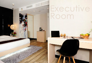 M1 Hotel