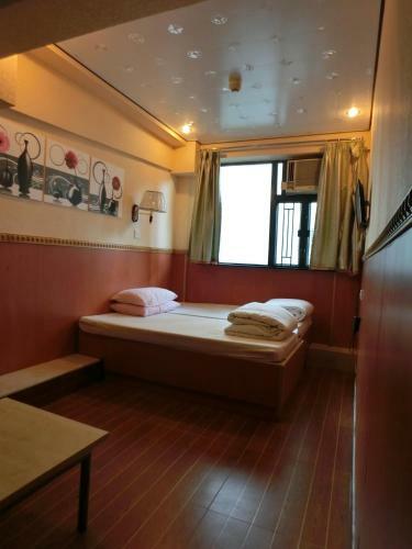 Hostal New Garden Hostel