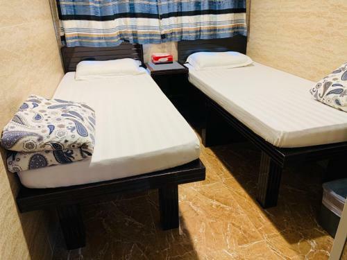 Hostal Sleep In Hotel