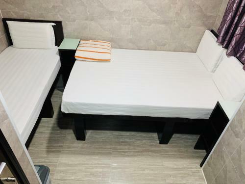 Hostal Sleep In Hotel