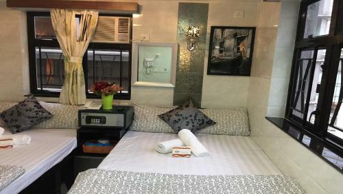 Hostal Hotel Skylark