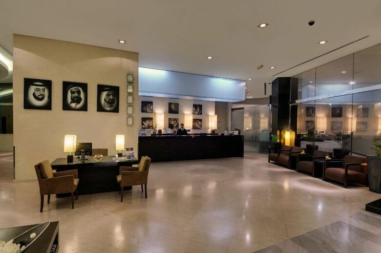 Lotus Hotel Apartments & Spa, Marina