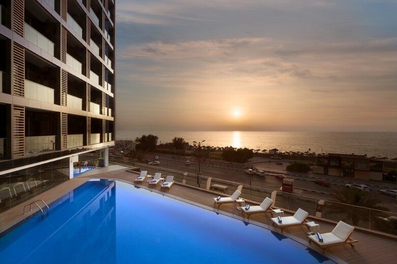Hotel Wyndham Garden Ajman Corniche