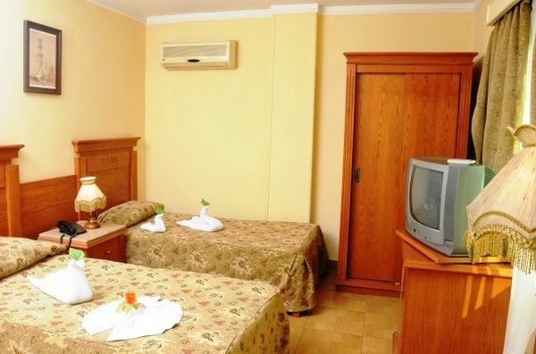 Hotel Tiba Pyramids