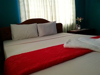 Hostal Ta Som Guesthouse & Tour Services