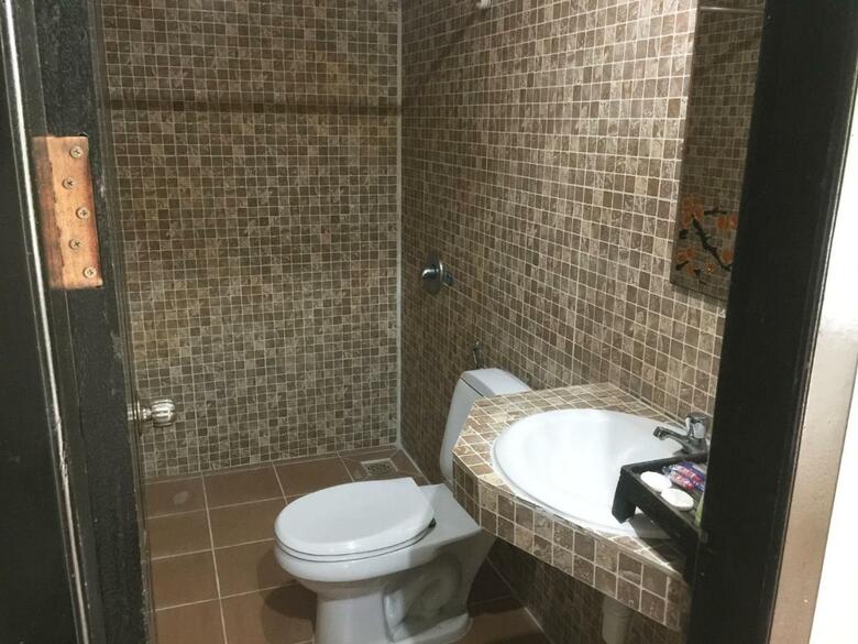 Hostal Tanei Guesthouse