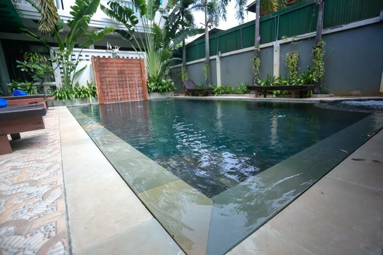 Hostal Tanei Guesthouse